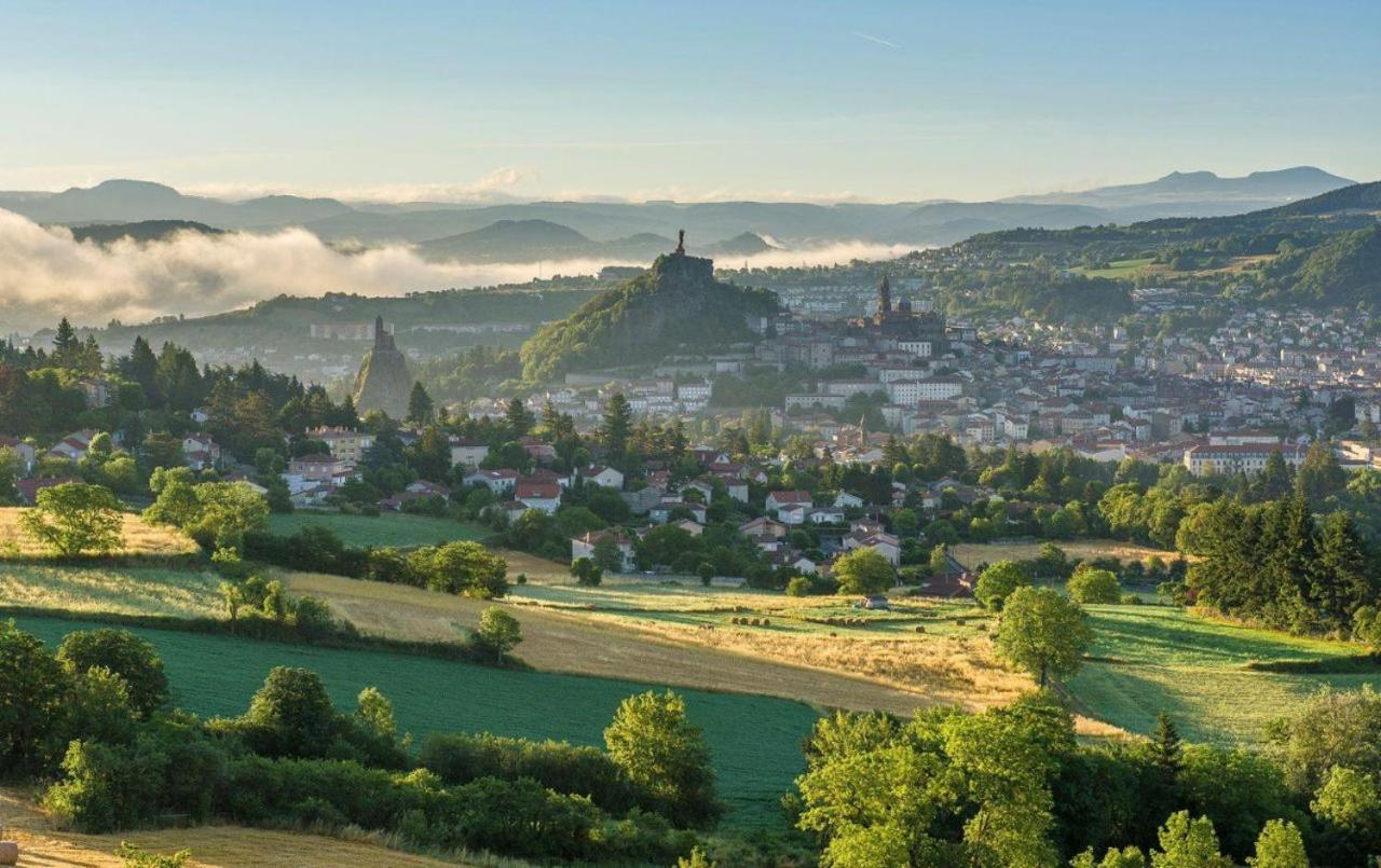 Ferienwohnung Le Velo Rouge Le Puy-en-Velay Exterior foto